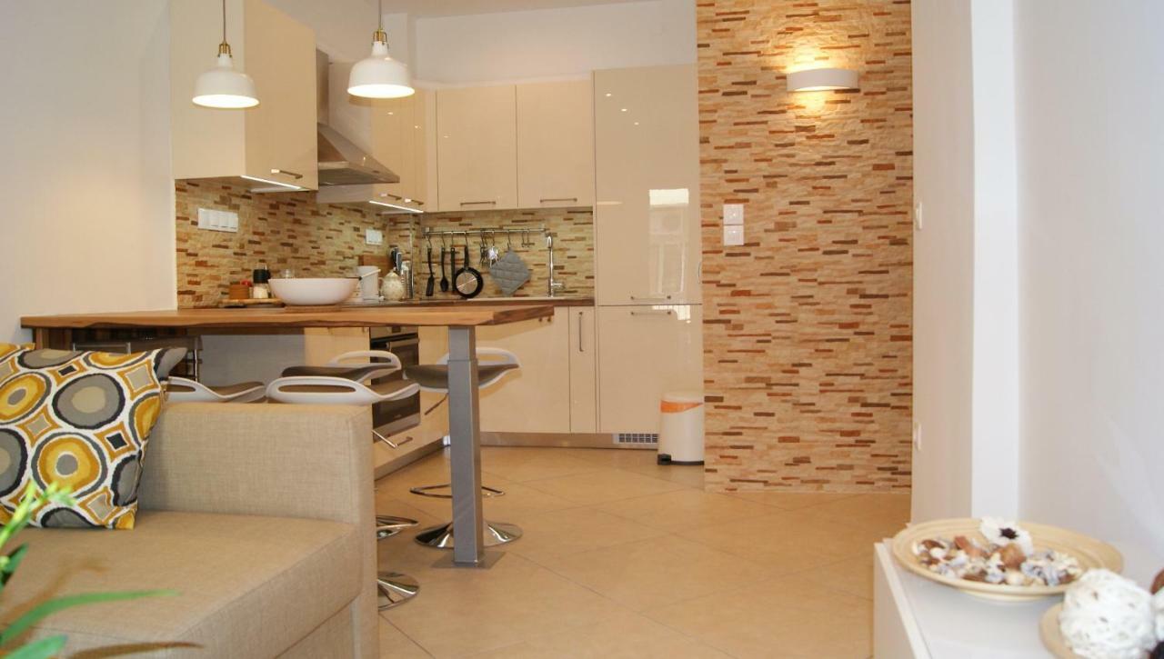 Brand New Luxury Apartment Salonicco Esterno foto