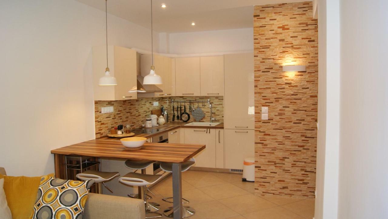 Brand New Luxury Apartment Salonicco Esterno foto