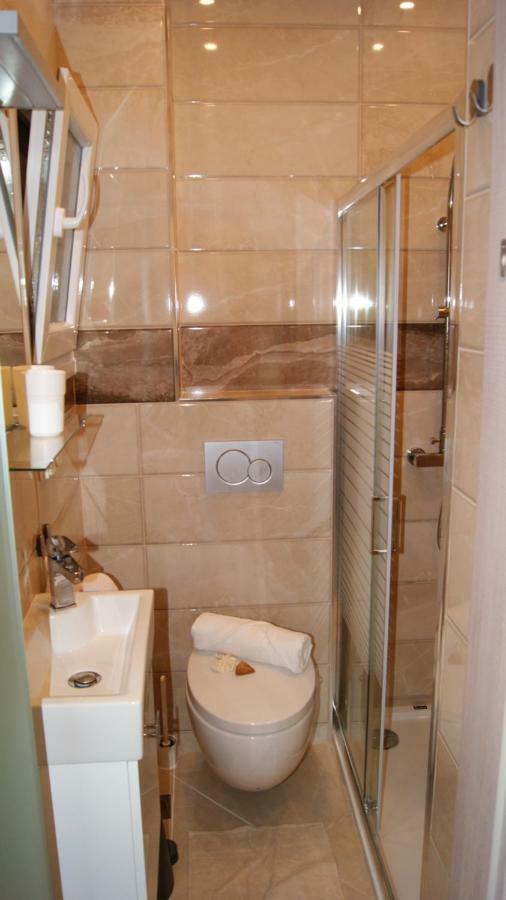 Brand New Luxury Apartment Salonicco Esterno foto